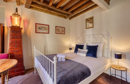 Charenton-le-Pont Apartment | Charme de L'ancien aux Portes de Paris !