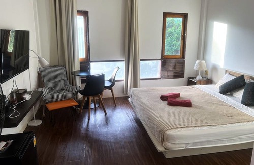 Thong Sala Hotel | Centerpoint Hotel & Plaza