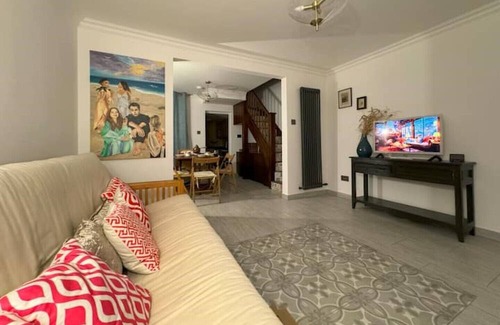 Arbury Apartment | Little Grapefull Cottage
