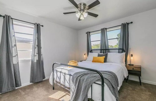 Haltom City House | Prime Location, Minutes from down town Ft Worth!