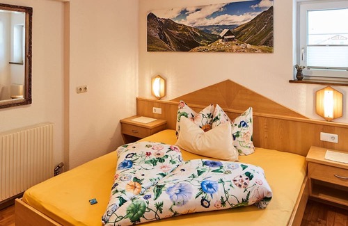 Ried im Oberinntal Apartment | Ferienwohnung Edelweiss - Apartment Kuprian Tobias