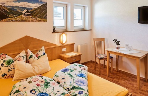 Ried im Oberinntal Apartment | Ferienwohnung Edelweiss - Apartment Kuprian Tobias