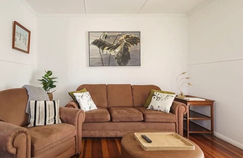 Torquay House | Family home in Torquay 5 min to beach/restaurants
