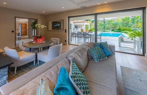 Preconil Villa | Magnifique Villa à Louer à 30 mns de Saint Tropez