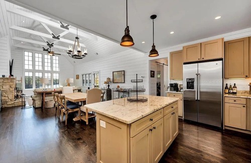Crane Hill House | The Locklyn: Smith Lake Waterfront Views, Dock