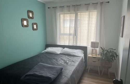 Aro Valley Apartment | Aro Valley gem. Pet-friendly accomodation in walking distance to city centre.