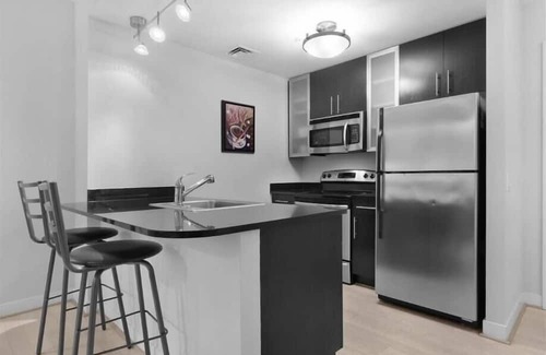 Downtown Washington D.C. House | Fully Furnished 1BR | Perfect for Travelling Nurses | Near Hospital