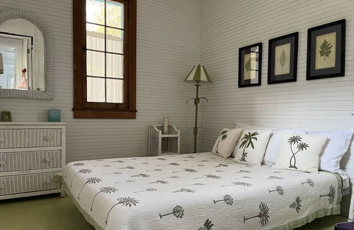Roaring Brook Cottage | Cozy cottage in beautiful Harbor Springs