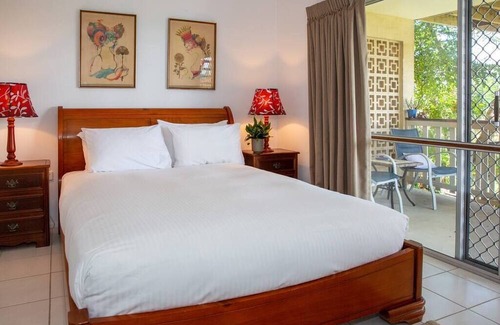 Caloundra House | Entire 4Brm Family Home 900m to beach! Caloundra