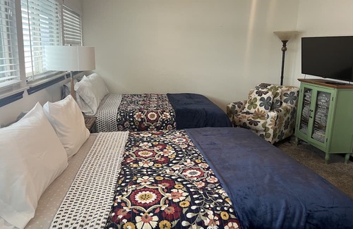 Seven Coves Condo | Cozy 2 story lake retreat w/ lake views 2/2. Relax, unwind or cast your line.