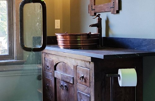 Redmond Other | Hollywood Manor in Woodinville Tourist District