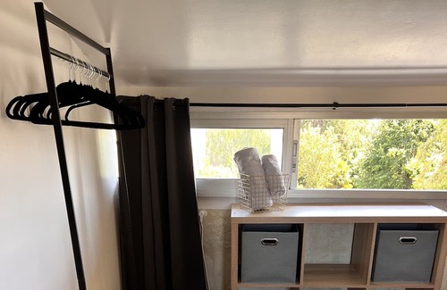 Chinon Apartment | La Tour de L'horloge, Appartement Typique de la Ville, vue sur le Château