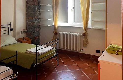 Fosdinovo Apartment | Homerez - Nice apartement 6 km away from the beach for 4 ppl. with shared pool