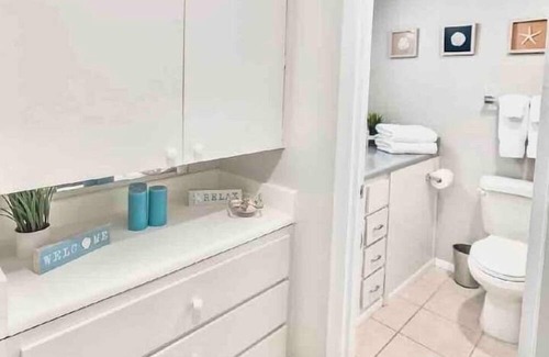 Point East Apartment | 2 Bedroom 712136 by Houzlet