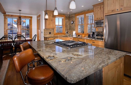 Crested Butte House | Spacious, new townhome in town of Crested Butte