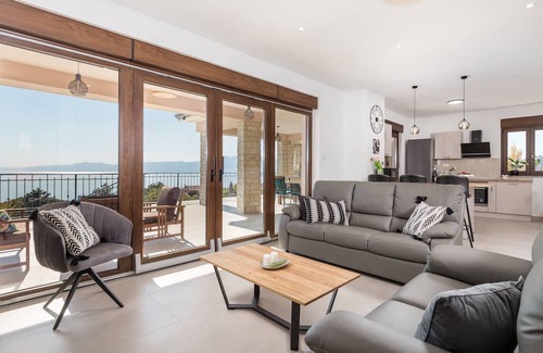 Zurkovo Villa | Cozy villa with amazing view from terrace, pool, close to the beach