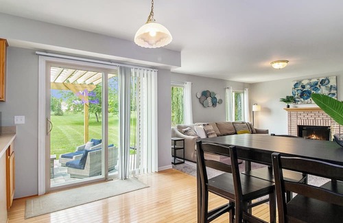 Ann Arbor House | Elegant Residence 3 Miles from UM Stadium