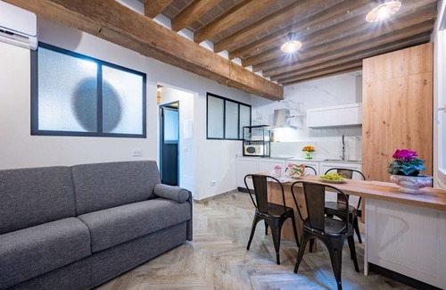 Oltretorrente Apartment | GuestHost - Oltretorrente Elegant Parma Apt 6