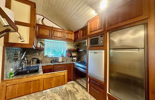 Chiusanico Villa | Villa with pool in a quiet hamlet among olive groves 8 km from the sea.