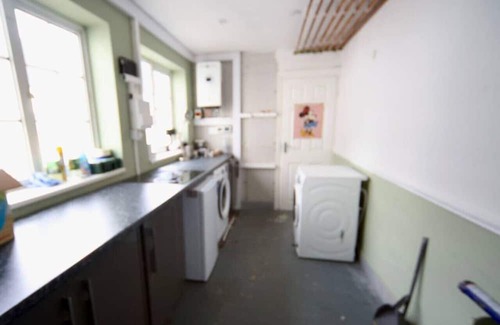 Hull House | Hullidays》 4 bed Hessle House