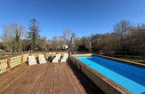 Crecy-sur-Serre House | La bulle LOVE (chauffée) Au Domaine Du Pré Dieu