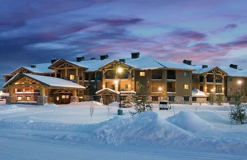 West Yellowstone Condo | 2-bedroom condo in superb West Yellowstone with fitness and AC