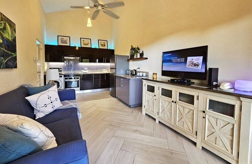 Halcyon Heights Condo | Ixora 9: Enjoy La Dolce Vita in Barbados