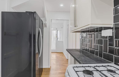 Yardley House | Newly refurbished, spacious 5 bed house