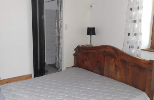 Duniere-sur-Eyrieux Bed & Breakfast | Bed and Breakfast 'Coté Jardin' with Shared Terrace, Shared Garden and Wi-Fi