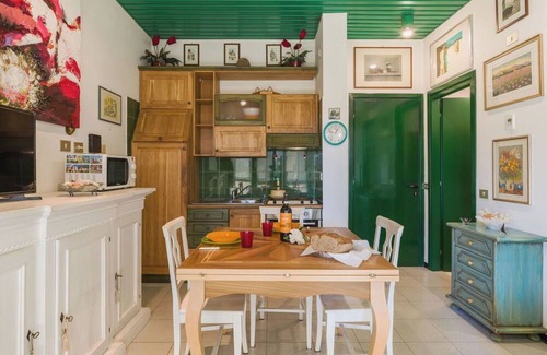 Cinquale Apartment | Beautiful apartment for 4 people with pool, A/C, WIFI, TV and balcony