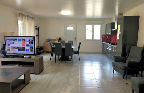 Brives-Charensac House | Le Plain-pied du Pêcheur with terrace between Loire and Velay