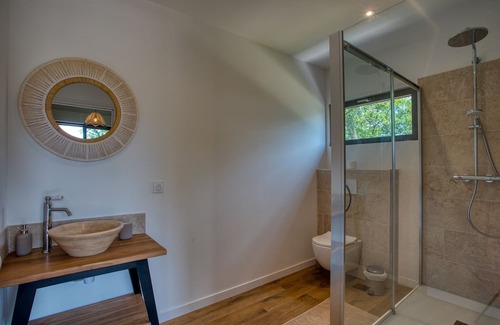 Sarlat-la-Caneda Resort | Le Pech Éternel – La Noyeraie Master Suite