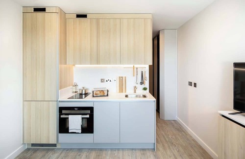 Fairfield Apartment | Comfy Digital Nomad Studio | Gym Access | StayCozy