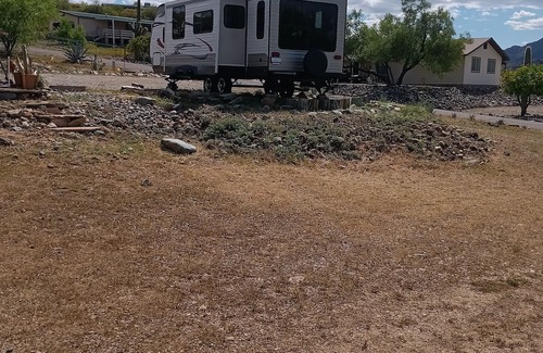 Black Canyon City House | Cozy RV in Amazing Black Canyon City with AC