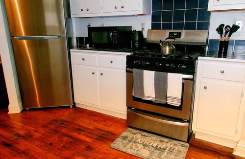 Montgomery Cottage | Madison Ave Retreat "Near Downtown & Maxwell AFB"