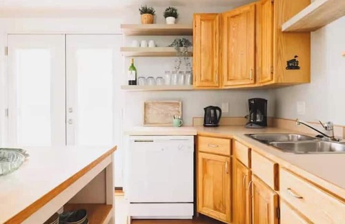 Lambton Shores Cottage | Relax and Unwind at Hideaway Cottages #1