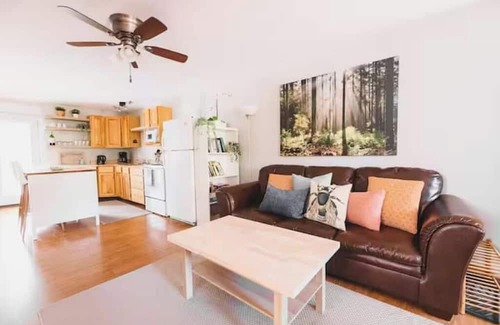 Lambton Shores Cottage | Relax and Unwind at Hideaway Cottages #1