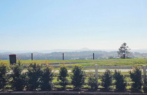 Flaxton Apartment | Cielo Flaxton, Newly Renovated Luxury Apartment with Terrace and Iconic Views