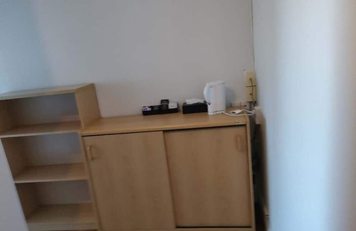 Auckland Apartment | 5 Beds including 1 Double Bed, 2 single Beds, 2 Double Sofa Beds, Suite 4