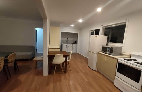 Mount Albert House | 3-Bedroom House - 30 Laurel St