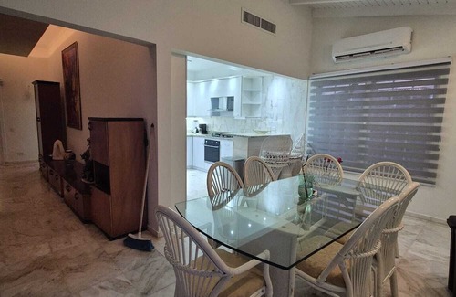 Alto Vista House | Phenomenal 2-bedroom house with AC in Noord