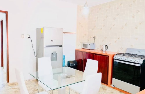 Tuxpan House | Tuxpan A/A 4BE-2.5BA-2 parking