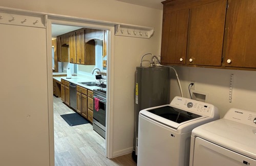 North Northwest Pensacola House | Spacious 4-bedroom house in amazing Pensacola with AC