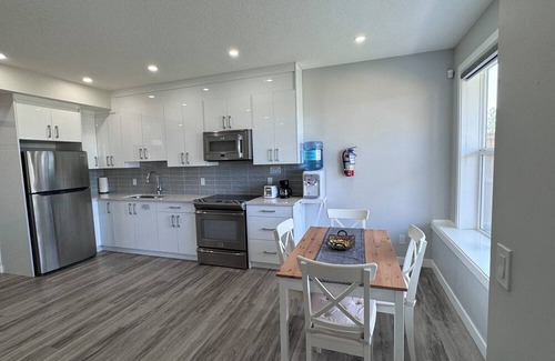 Calgary House | 2 Beds 1 Bath Walkout Basement Suite