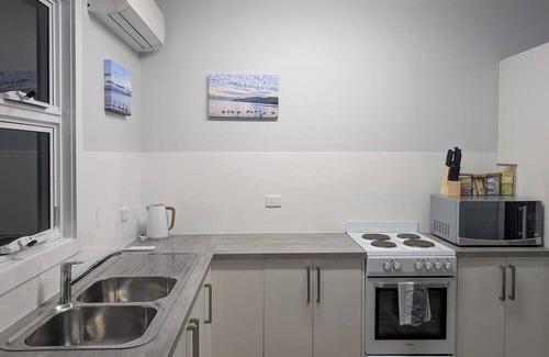 Parramatta Park Apartment | The Fraser - The Perfect Escape. Inner City Queenslander 2nd Floor.