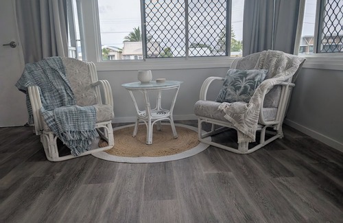Parramatta Park Apartment | The Fraser - The Perfect Escape. Inner City Queenslander 2nd Floor.