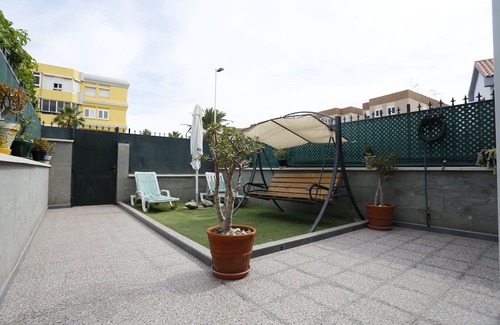 San Fernando Apartment | Vacation 'Masvacation Calle Lanzarote B' with Private Terrace, Wi-Fi and Air Conditioning