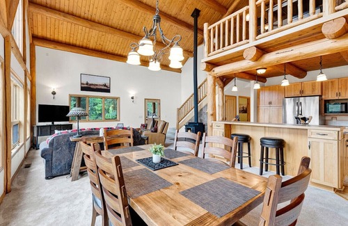 Hamilton Apartment | Sheafman Peaks Lodge