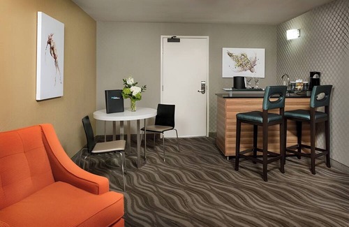 Little Italy Hotel | Boutique-Style Bay View Suite Near Petco Park & Balboa Park Museums | 3 Units