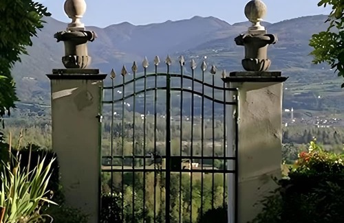 Santa Giustina Apartment | Apartment 'Bivai - Chardonnay' with Shared Pool, Shared Garden and Wi-Fi